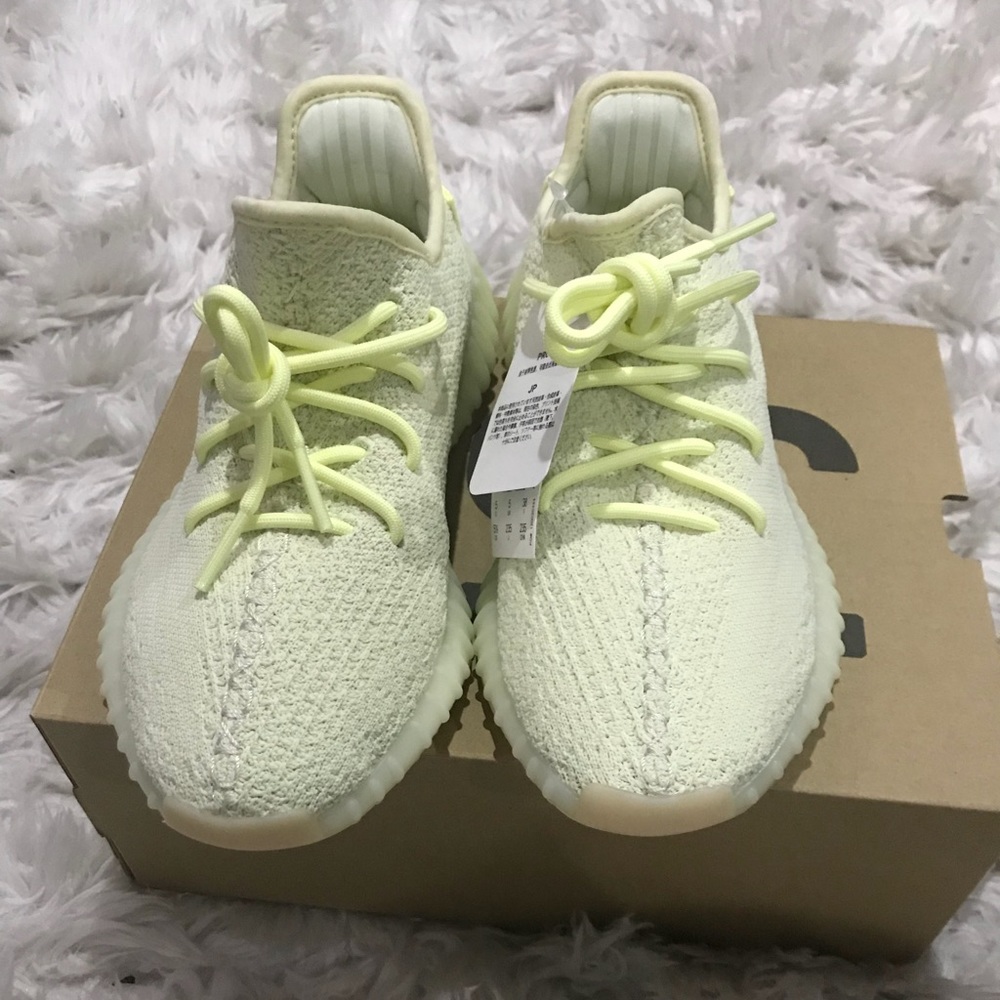 Yeezy Boost 350 V2 Butter size 5.5